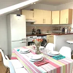 Beautiful 2 Rooms Super Nice Area Near Everything